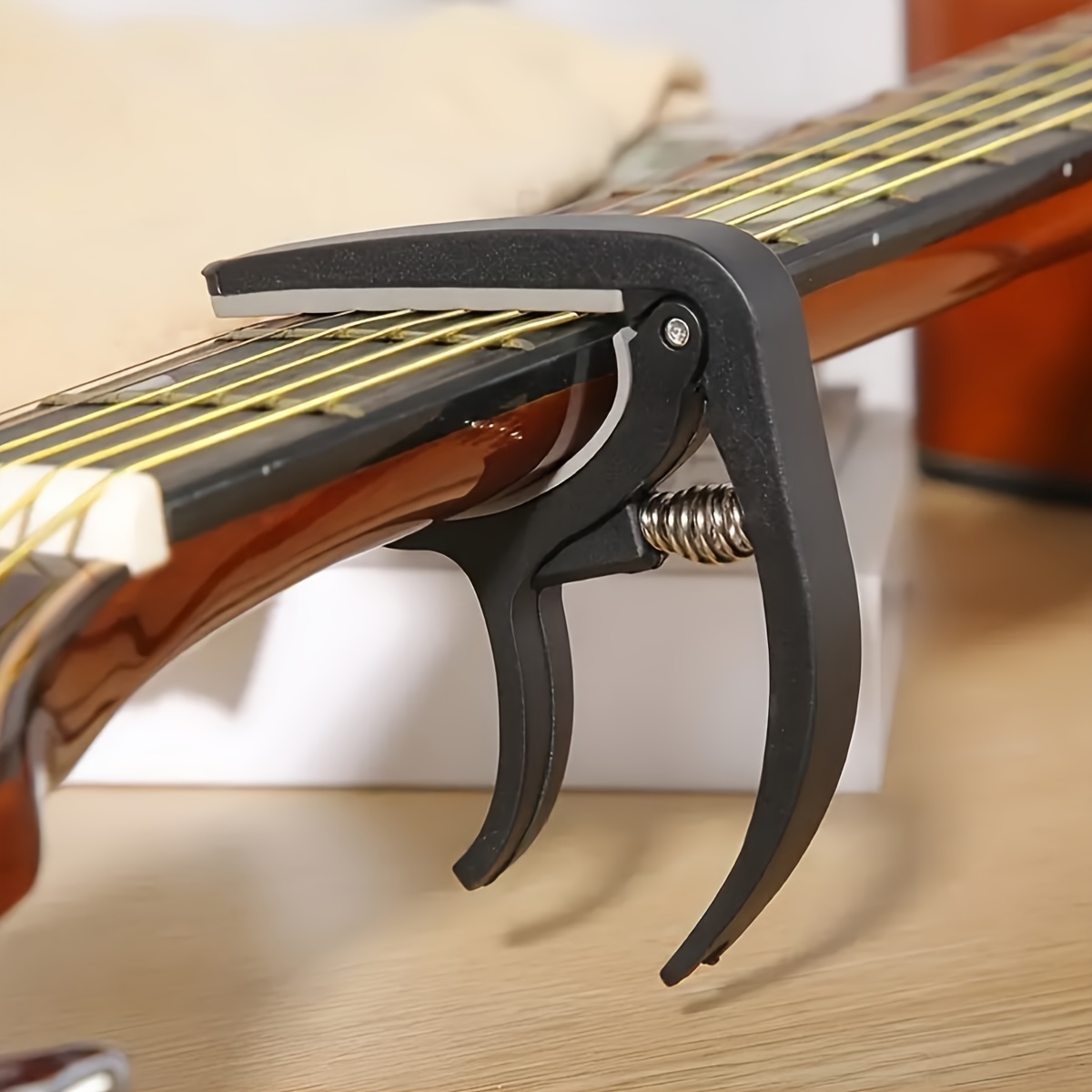 Durable Wooden Guitar Capo Tun - Guitar Tuner Clip 评论和价格